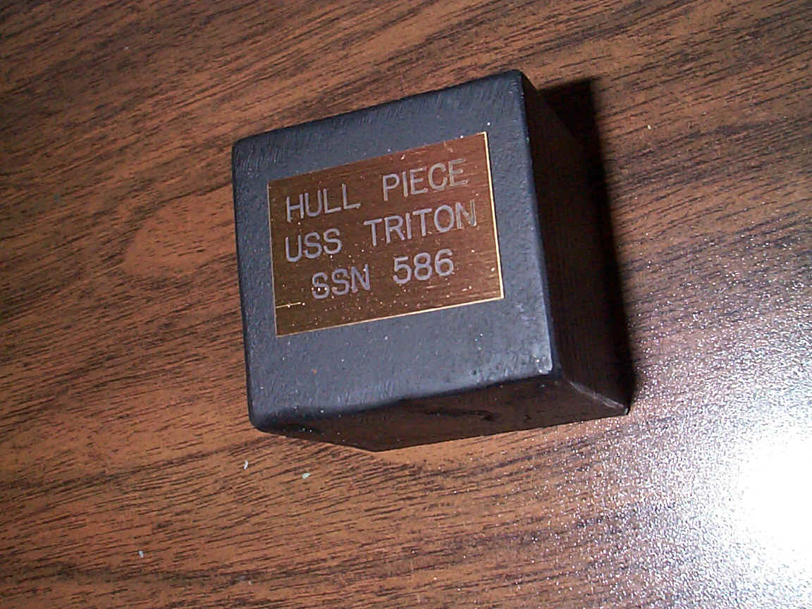 TRITON HULL PIECE FINISHED.JPG (425506 bytes)